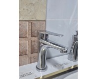 MẪU Vòi lavabo nóng lạnh AHL VC003